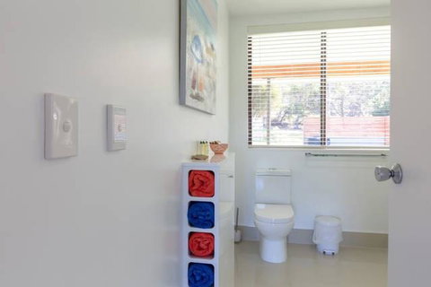 Pipe Clay Cottage - Food Delivery Shop 41