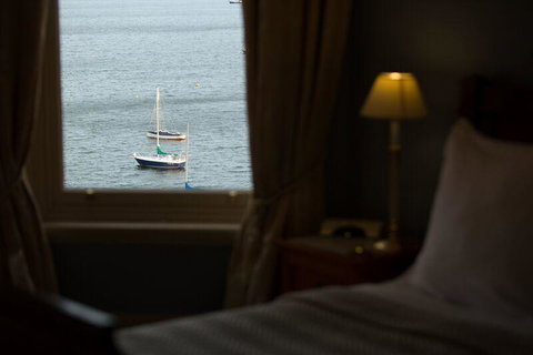 Grande Vue Hotel - Food Delivery Shop 27