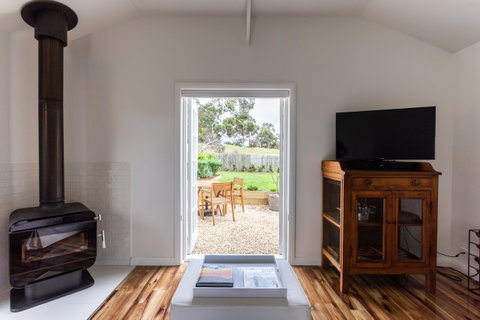 A Cottage In Richmond - Food Delivery Shop 4