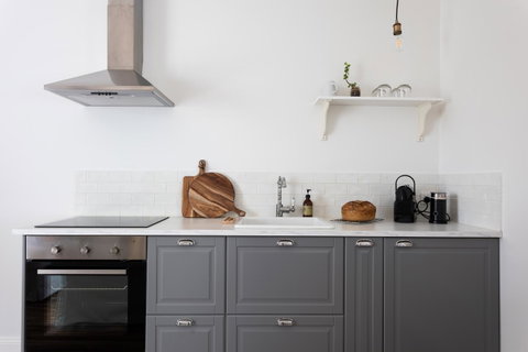A Cottage In Richmond - Food Delivery Shop 9