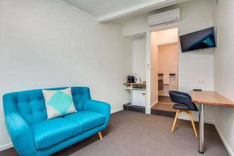 Salamanca Galleria Apartments - Food Delivery Shop 28