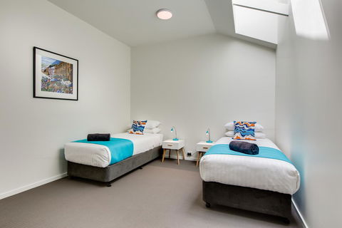 Salamanca Galleria Apartments - Food Delivery Shop 25