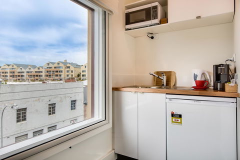Salamanca Galleria Apartments - Food Delivery Shop 20