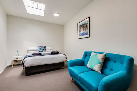 Salamanca Galleria Apartments - Food Delivery Shop 26