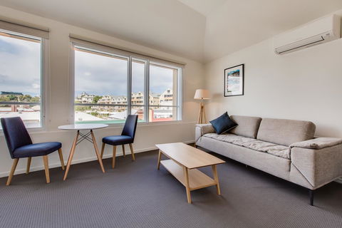 Salamanca Galleria Apartments - Food Delivery Shop 31