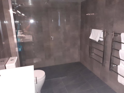 Jenatt Apartments Salamanca - Food Delivery Shop 5