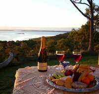Island View Spa Cottage - Food Delivery Shop