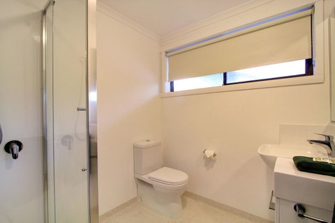 Tamar River Villas - Food Delivery Shop 17