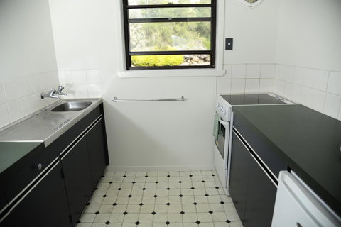 Tamar River Villas - Food Delivery Shop 18