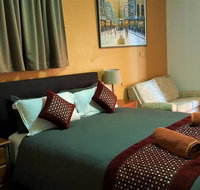 New Olympic Motel - Food Delivery Shop