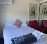 Newcastle Motel - Food Delivery Shop