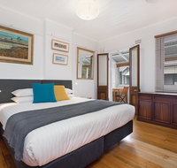 Newcastle Short Stay Apartments - 9 Alfred Street - Food Delivery Shop
