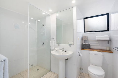 Newcastle Short Stay Apartments - Flagstaff Apartment - Food Delivery Shop 3