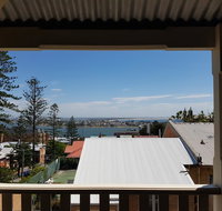 Newcastle Short Stay Apartments - Vista Apartment - Food Delivery Shop