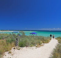 Ningaloo Coral Bay Backpackers - Food Delivery Shop