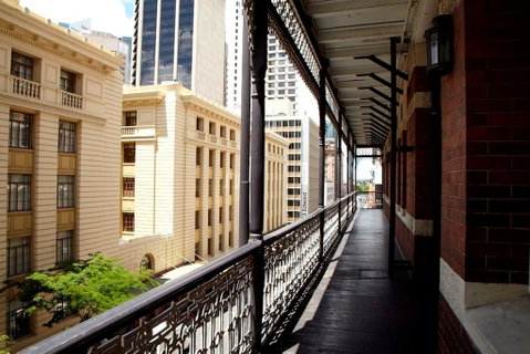 Nomads Brisbane Hostel - Food Delivery Shop 3