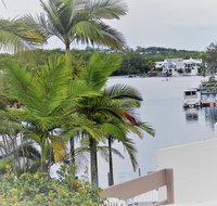 Noosa Terrace No 4 - Noosa Getaways - Food Delivery Shop