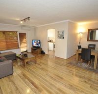 North Ryde Self-Contained One-Bedroom Apartment 7KHRT - Food Delivery Shop