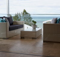 North Shore Holiday Home - Food Delivery Shop