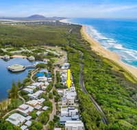 NORTHSHOR- ULTIMATE BEACH HOUSE - Food Delivery Shop
