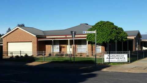 Numurkah Self Contained Apartments - The Mieklejohn - Food Delivery Shop 1