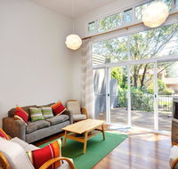 Ocean Nest - Pet Friendly - Food Delivery Shop