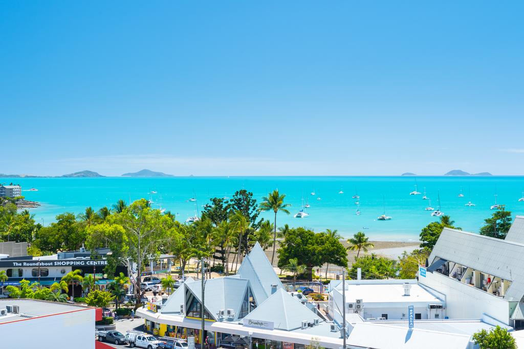 Airlie Beach QLD Food Delivery Shop