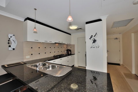 OceanView Apartment - Food Delivery Shop 3