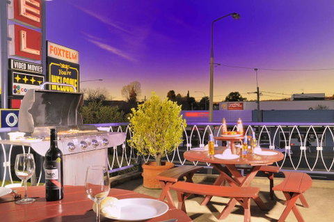 Olympia Motel - Food Delivery Shop 0