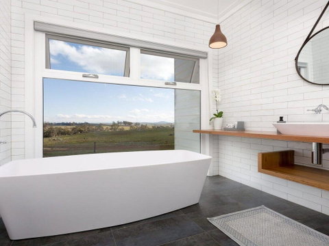 On A Hill - Modern Country Home Near Braidwood - Food Delivery Shop 2