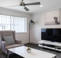 One Bedroom Apartment with free wifi - Food Delivery Shop