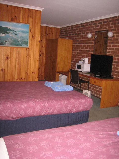 Orbost Country Road Motor Inn - Food Delivery Shop 3
