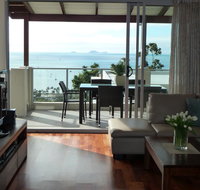 Oscar's View - Airlie Beach - Food Delivery Shop