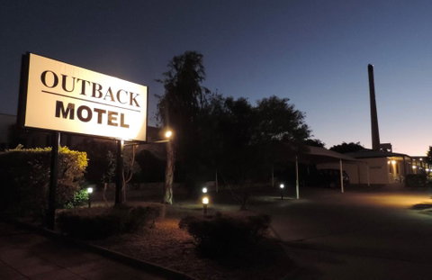 Outback Motel - Food Delivery Shop 1