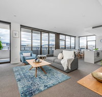 Oversized Luxe 1 Bedder - Amazing Barton - Gym - Food Delivery Shop