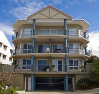 Pacific Waves Apartments - Food Delivery Shop