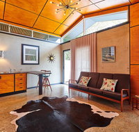 Palm Springs Suite - Food Delivery Shop