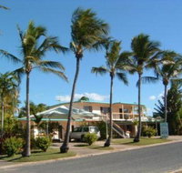 Palm View Holiday Apartments - Food Delivery Shop