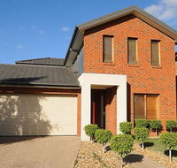 Pampas Grass Homestay A - Food Delivery Shop