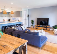 Pandanas Apartments 15A - Mollymook Beach - Food Delivery Shop