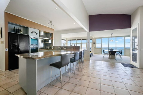 PANORAMA VIEWS - Spectacular Ocean Views - Food Delivery Shop 2