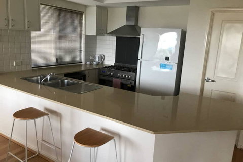 Panoramic Blue Bay Views - 3 Bedroom Townhouse - Food Delivery Shop 3