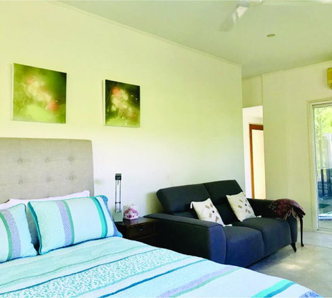 Paradise Eco B & B - Food Delivery Shop 2