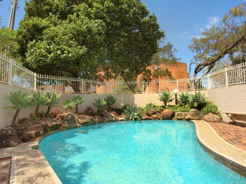 Parkyn Place 7 - 3 BDRM Oceanview Apt On Mooloolaba Spit - Food Delivery Shop 3