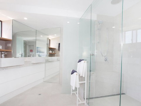 Parkyn Place 7 - 3 BDRM Oceanview Apt On Mooloolaba Spit - Food Delivery Shop 2