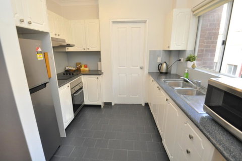 Parramatta Self-Contained Two-Bedroom Apartment (4LEN) - Food Delivery Shop 3