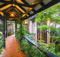 Pearl River Houses - Food Delivery Shop