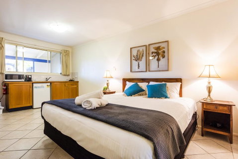 Pegasus Motel - Food Delivery Shop 1