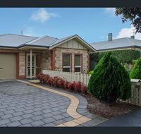 Perfect Location Central Modern Cottage - Free WiFi - Food Delivery Shop