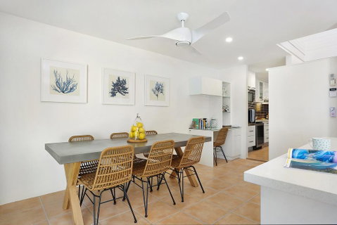 Perfectly Placed, Noosa Heads - Food Delivery Shop 2